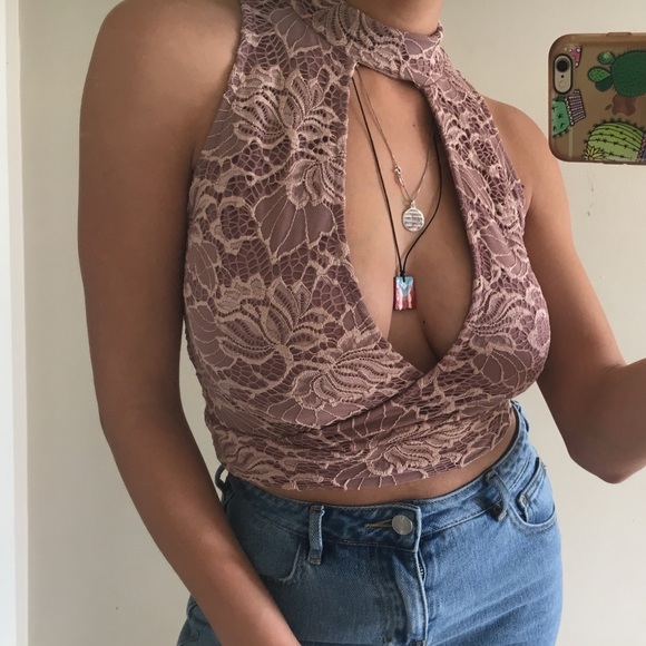 Charlotte Russe Tops - Beautiful laced crop top